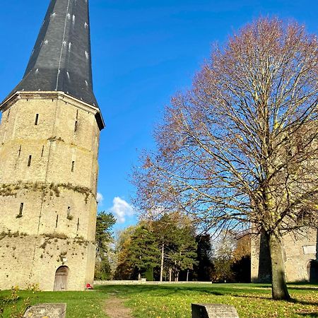 Gite De La Tour Carree แบร์กส์ ภายนอก รูปภาพ
